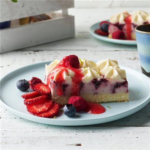 CHEESECAKE TRAY MIXED BERRY 1.35KG 16 SERVES (6)